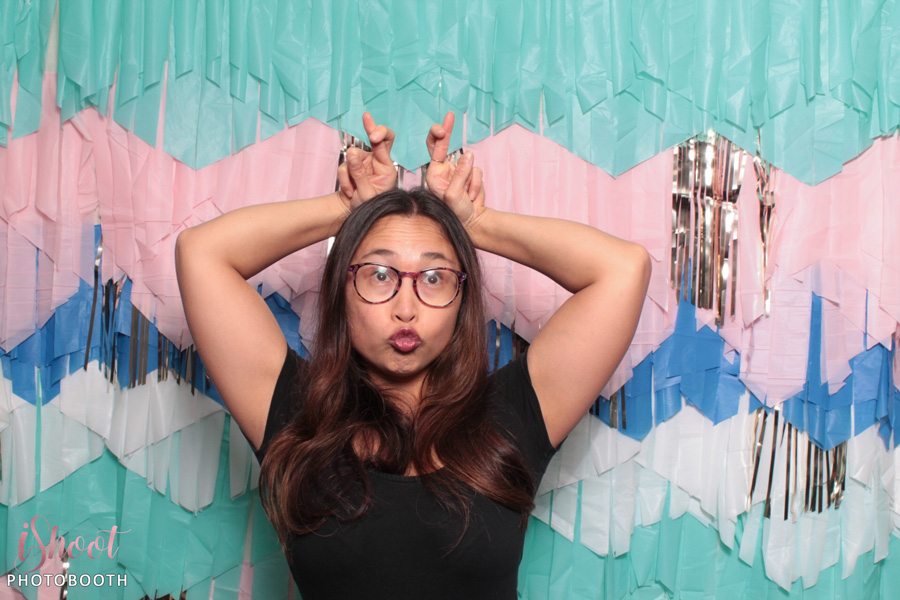 Photo Booth Guide on How to pose without Props